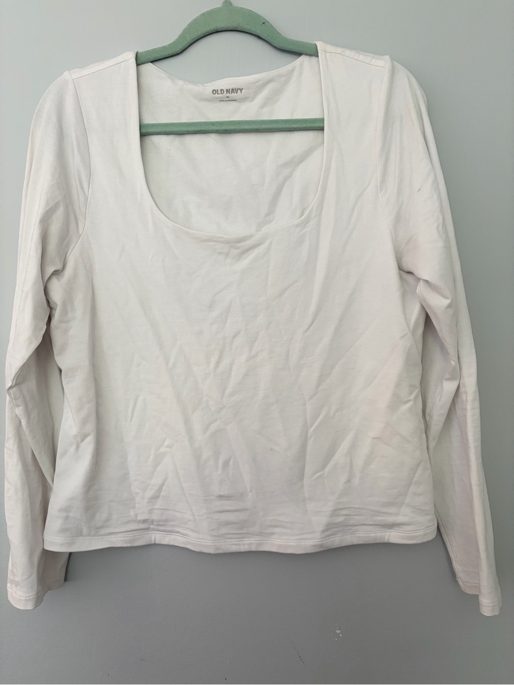 Old Navy White Scoop Neck Long Sleeve Top